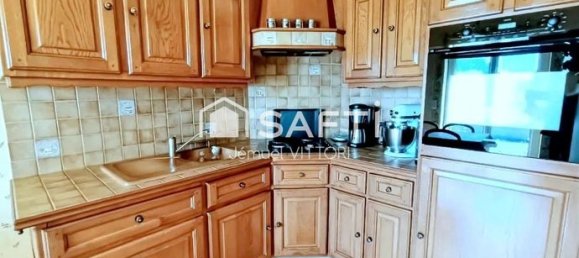 3 bedrooms House in Mayenne, France No. 304411 11