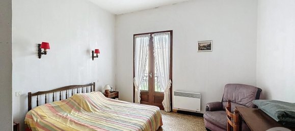 904m² Hotel in Chasnais, France No. 103133 12