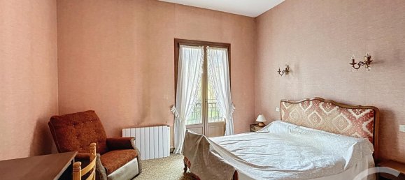 904m² Hotel in Chasnais, France No. 103133 7