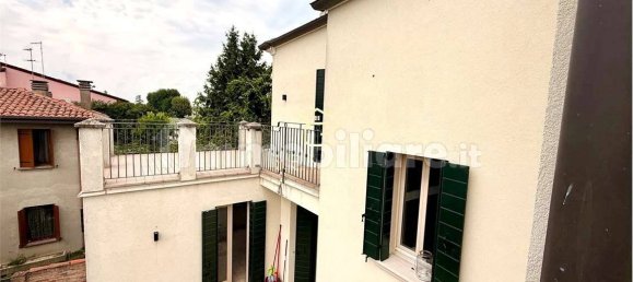 3 bedrooms Villa in Vigonovo, Italy No. 359370 9