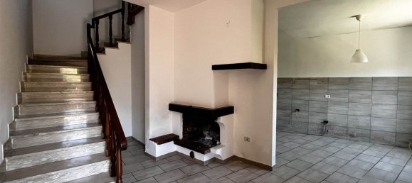 5 rooms House in Cavriglia, Italy No. 51090 3