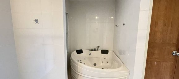 Condominio de 1 dormitorio en Hua Hin, Thailand No. 24150 2