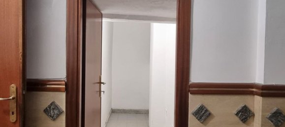 209m² Commercial property in Rome, Italy No. 315491 25