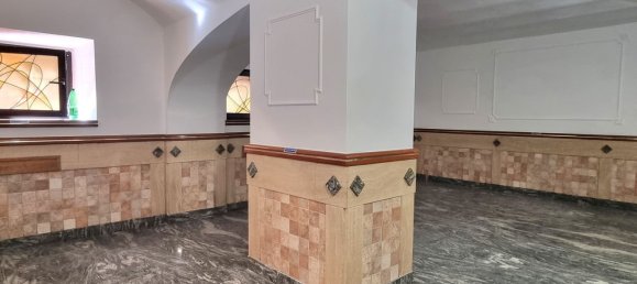 209m² Commercial property in Rome, Italy No. 315491 4