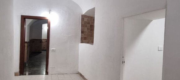 209m² Commercial property in Rome, Italy No. 315491 28