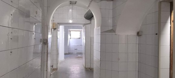 209m² Commercial property in Rome, Italy No. 315491 10