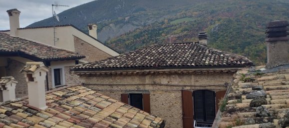 2 bedrooms Apartment in L'Aquila, Italy No. 265890 3