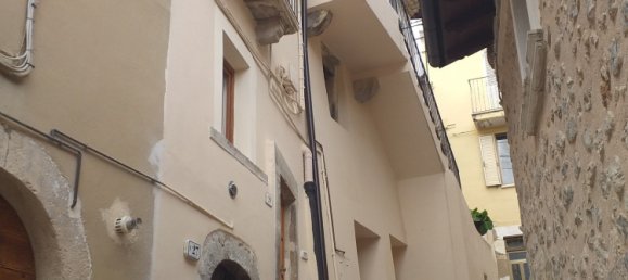 2 bedrooms Apartment in L'Aquila, Italy No. 265890 5