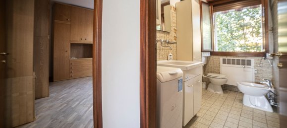 4 bedrooms Apartment in Calderara di Reno, Italy No. 330613 19