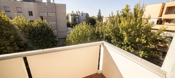 4 bedrooms Apartment in Calderara di Reno, Italy No. 330613 13