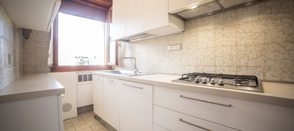 4 bedrooms Apartment in Calderara di Reno, Italy No. 330613 9