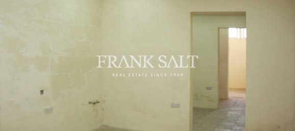 70m² Shop in Hamrun, Malta No. 13506 2