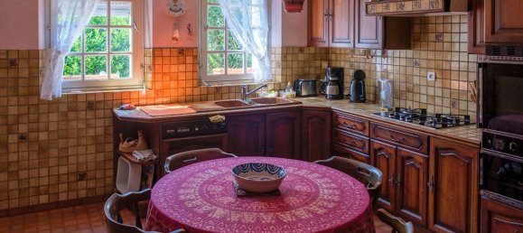 5 bedrooms House in Baden, France No. 192755 8