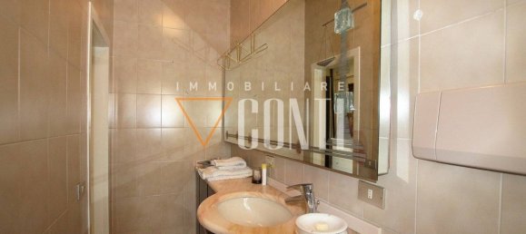 Villa de 3 dormitorios en Porto Ceresio, Italy No. 340660 4