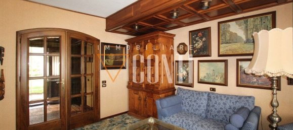 Villa de 3 dormitorios en Porto Ceresio, Italy No. 340660 8