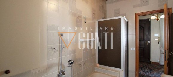 Villa de 3 dormitorios en Porto Ceresio, Italy No. 340660 2