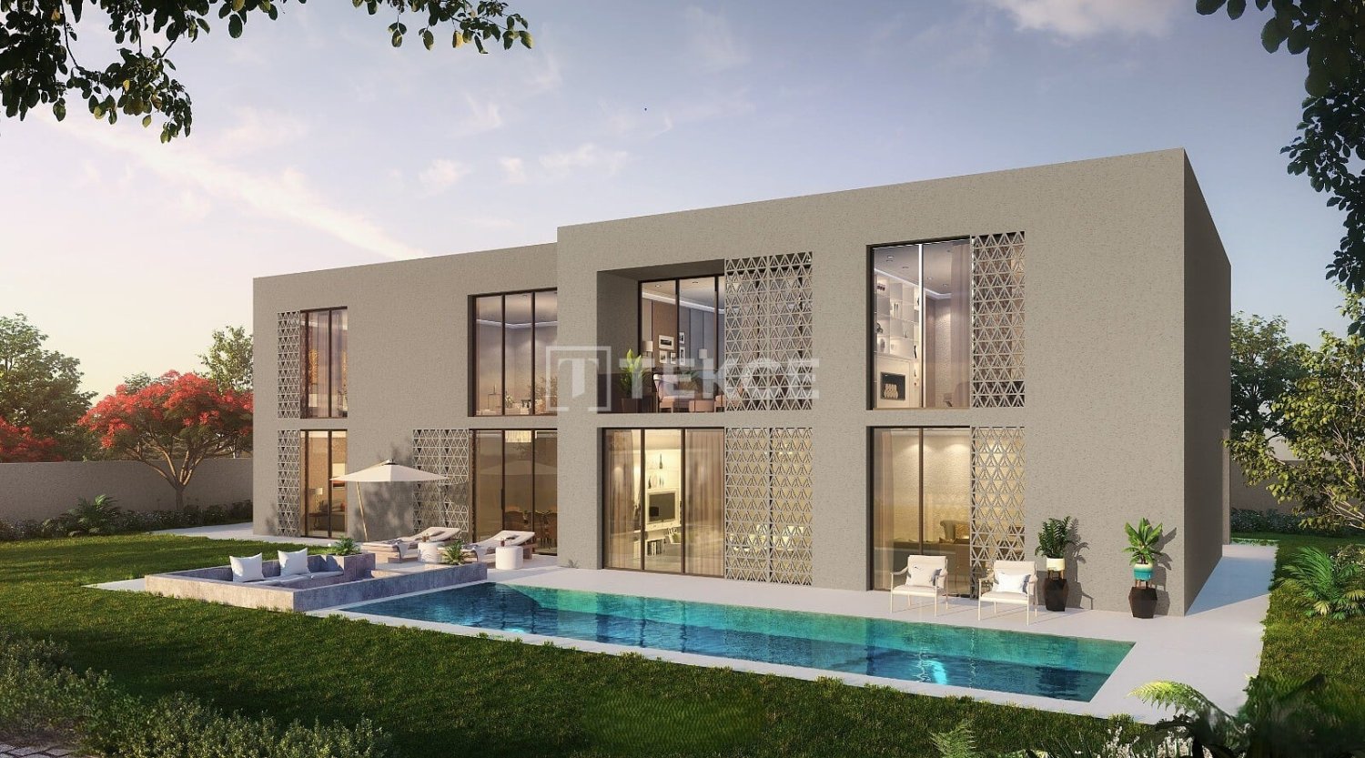 4 bedrooms Villa in Sharjah, UAE No. 113394