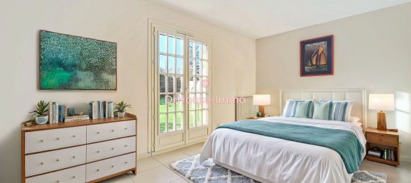 5 bedrooms House in Les Alluets-le-Roi, France No. 165680 5