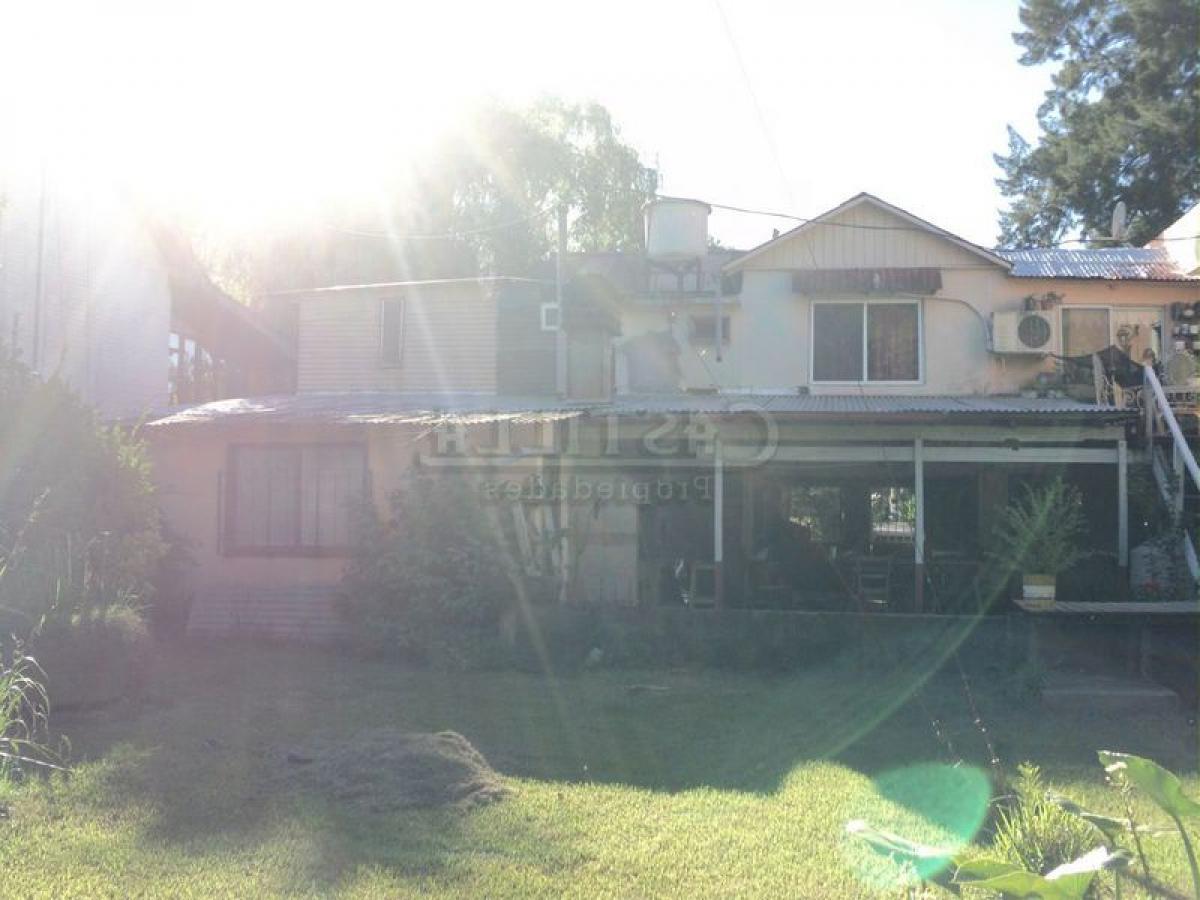 Дом с 3 спальнями в Тигре, Аргентина № 4151