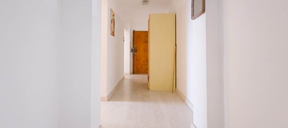 3 rooms Apartment in Siena, Italy No. 222288 3