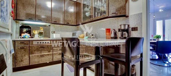 5 bedrooms Villa in Campione d'Italia, Italy No. 60024 5