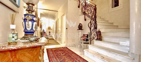 5 bedrooms Villa in Campione d'Italia, Italy No. 60024 8