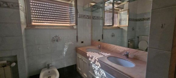 Apartamento T3 em Monterotondo, Italy N.º 335057 4