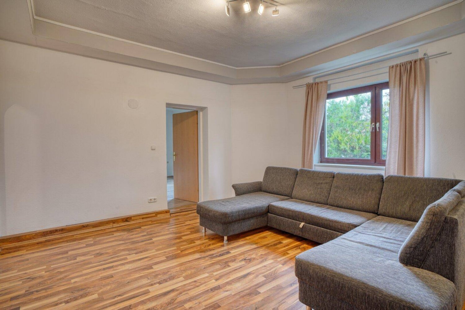 6 rooms House in Bad Voslau, Austria No. 260872