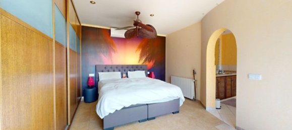 5 bedrooms Villa in Alicante, Spain No. 190477 23