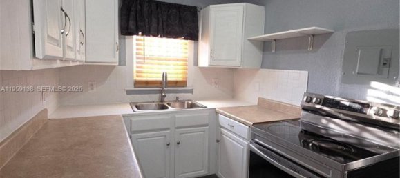 3 dormitorios villa en venta en Miami, Miami-Dade, Florida, USA № 615540 8
