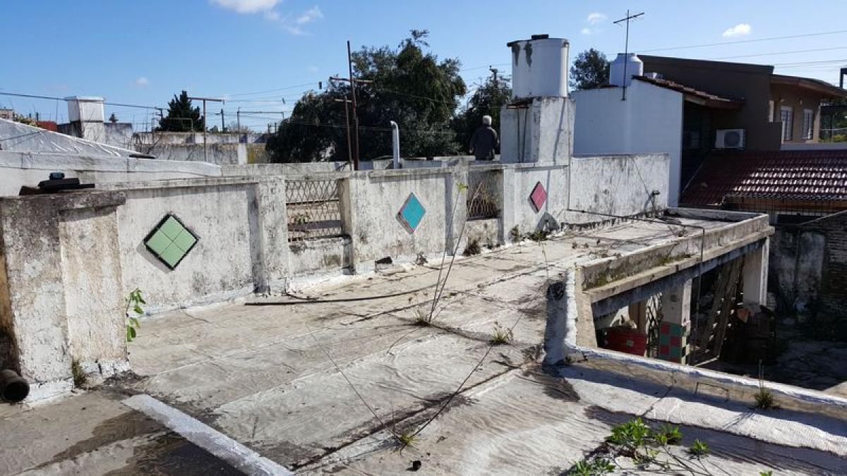 3 bedrooms House in Moron, Argentina No. 86775