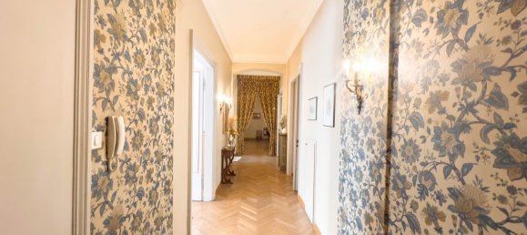 4 bedrooms Apartment in Montevarchi, Italy No. 262157 7