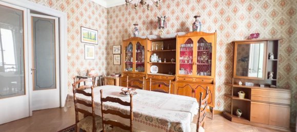 4 bedrooms Apartment in Montevarchi, Italy No. 262157 16