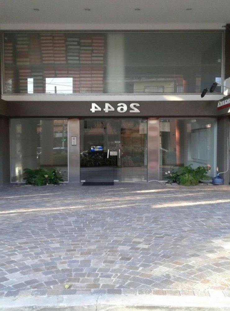 Studio in Moron, Argentina No. 19315