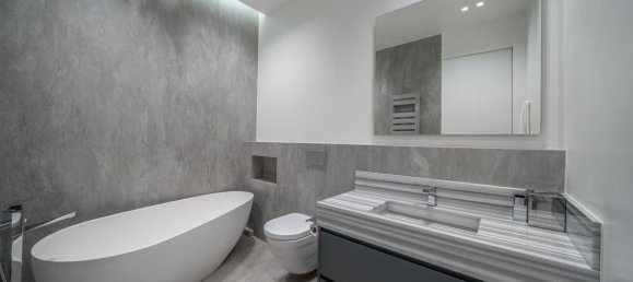 4 bedrooms Apartment in Paris, France No. 169521 3