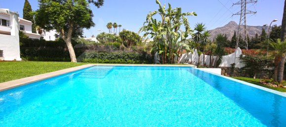 Adosado de 5 dormitorios en Marbella, Spain No. 119420 28