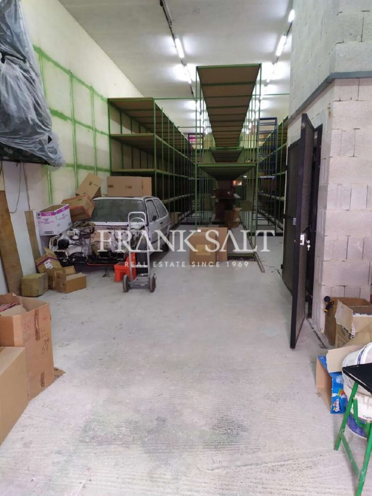  مستودع في Santa Venera, Malta 490متر مربع رقم 12547