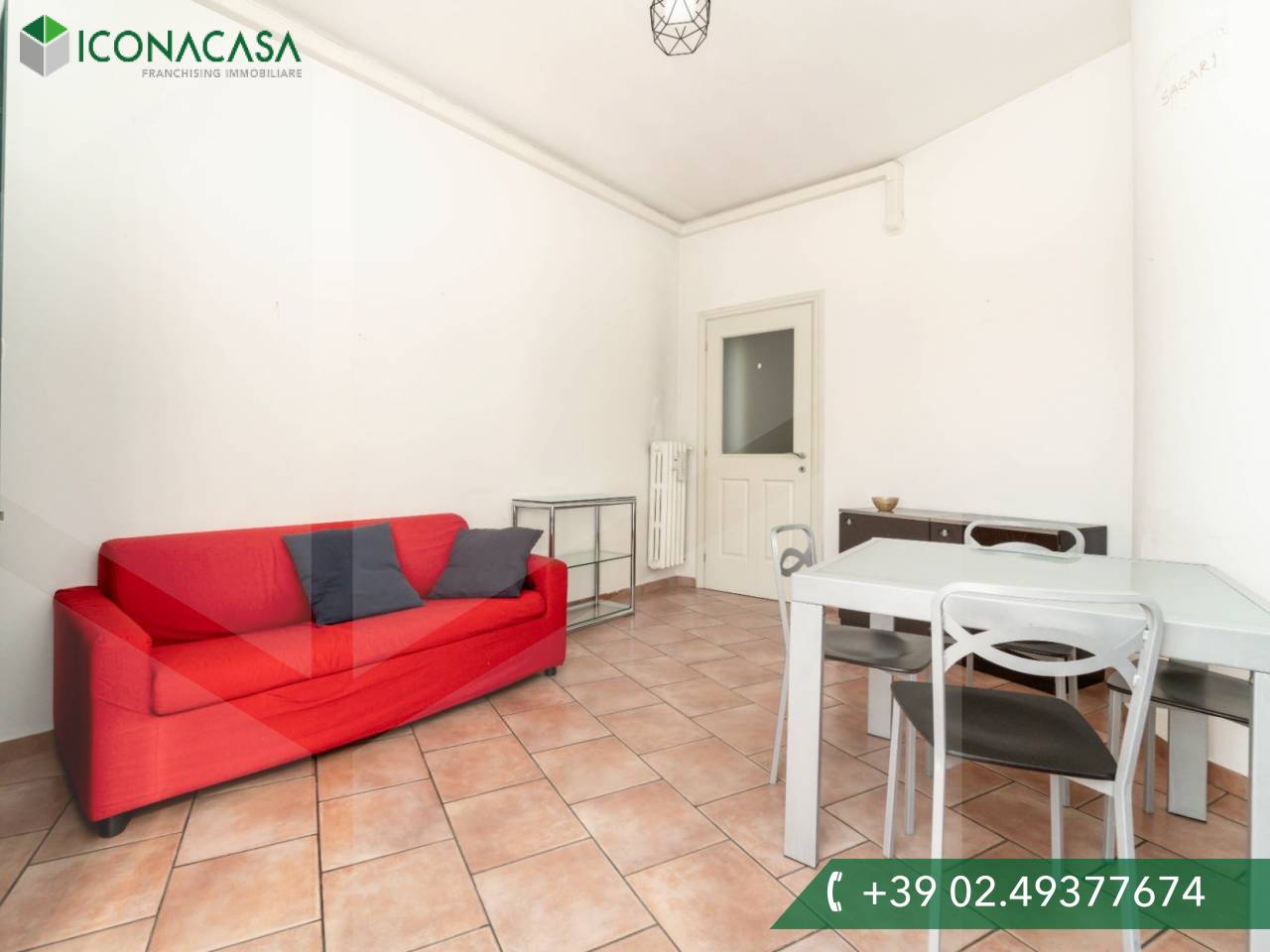 Apartamento de 2 habitaciónes en Milan, Italy No. 241440