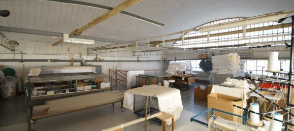 3 rooms Warehouse in Turin, Italy No. 212107 4