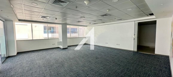 Oficina en Dubai, UAE 179.6 m² No. 107409 2