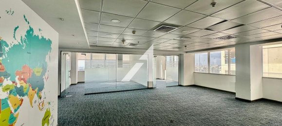 Oficina en Dubai, UAE 179.6 m² No. 107409 7