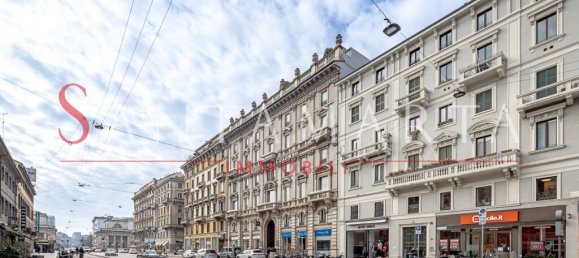 2 bedrooms Apartment in Milan, Italy No. 243635 2