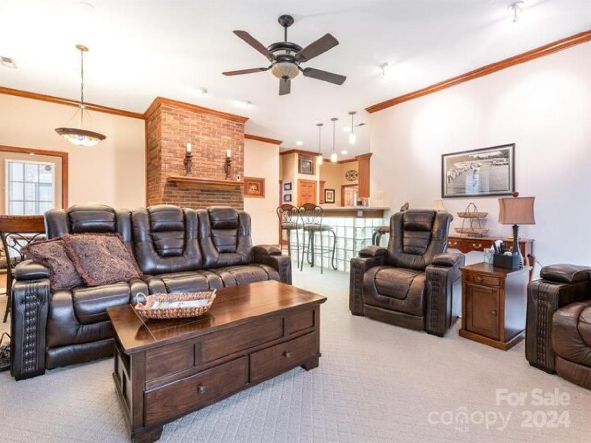 Дом с 4 спальнями в Concord, США № 208501