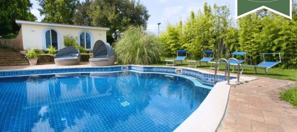 7 bedrooms Villa in Rome, Italy No. 60030 10