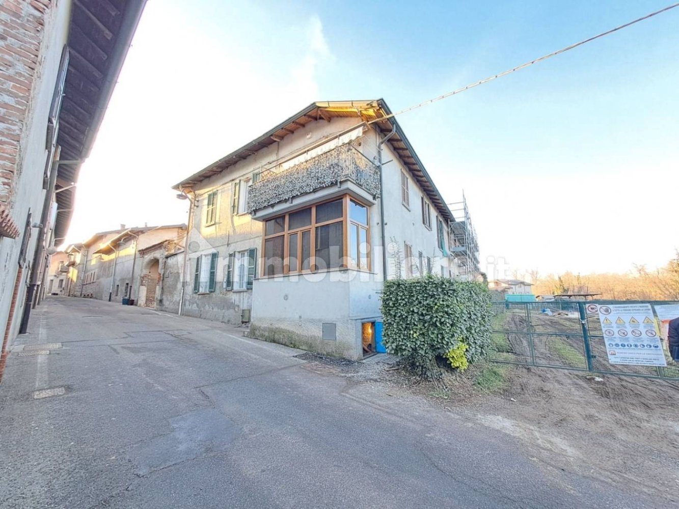 1 غرف نوم شقة في Vertemate con Minoprio, Italy رقم 378439