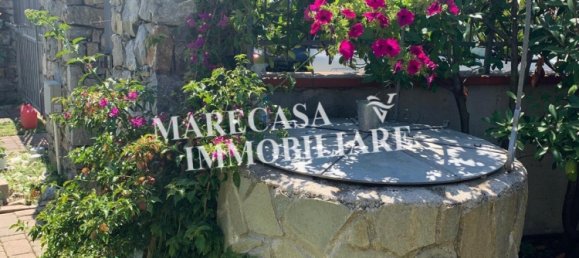 4 bedrooms House in Castelnuovo Magra, Italy No. 94417 7