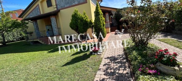 4 bedrooms House in Castelnuovo Magra, Italy No. 94417 4