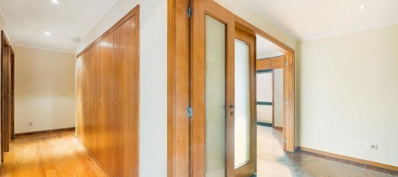 4 chambres Appartement à Porto, Portugal No. 144605 5