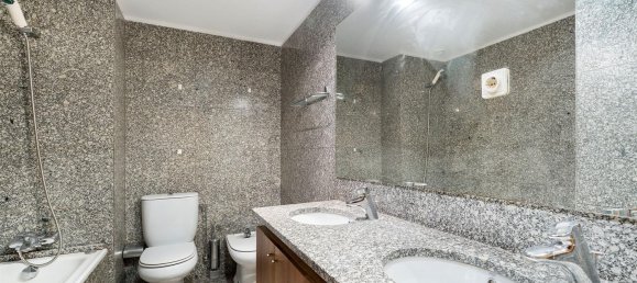 4 chambres Appartement à Porto, Portugal No. 144605 22