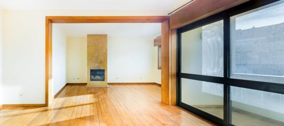 4 chambres Appartement à Porto, Portugal No. 144605 6